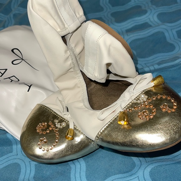 talaria flats Shoes - Talaria Flats cream and gold Size 10